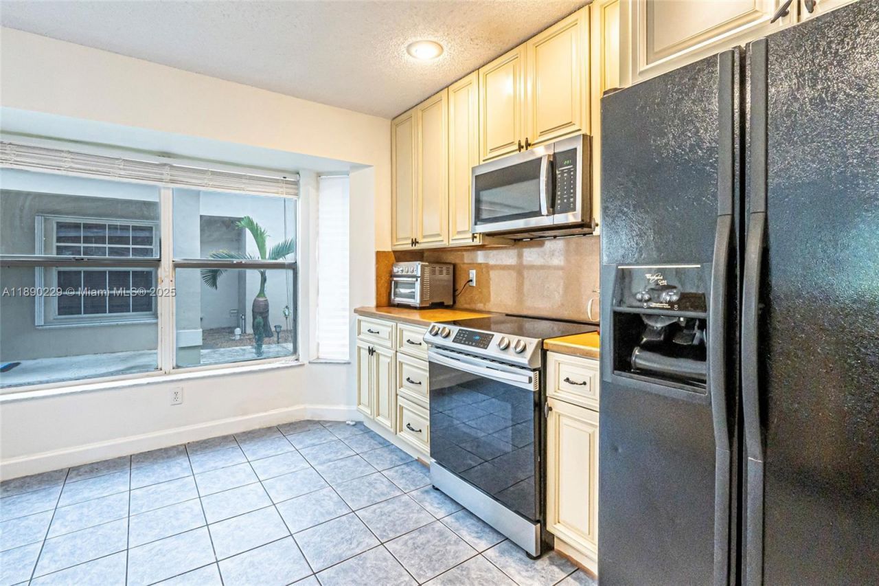 2913 Myrtle Oak Cir, Davie, FL 33328 Photo