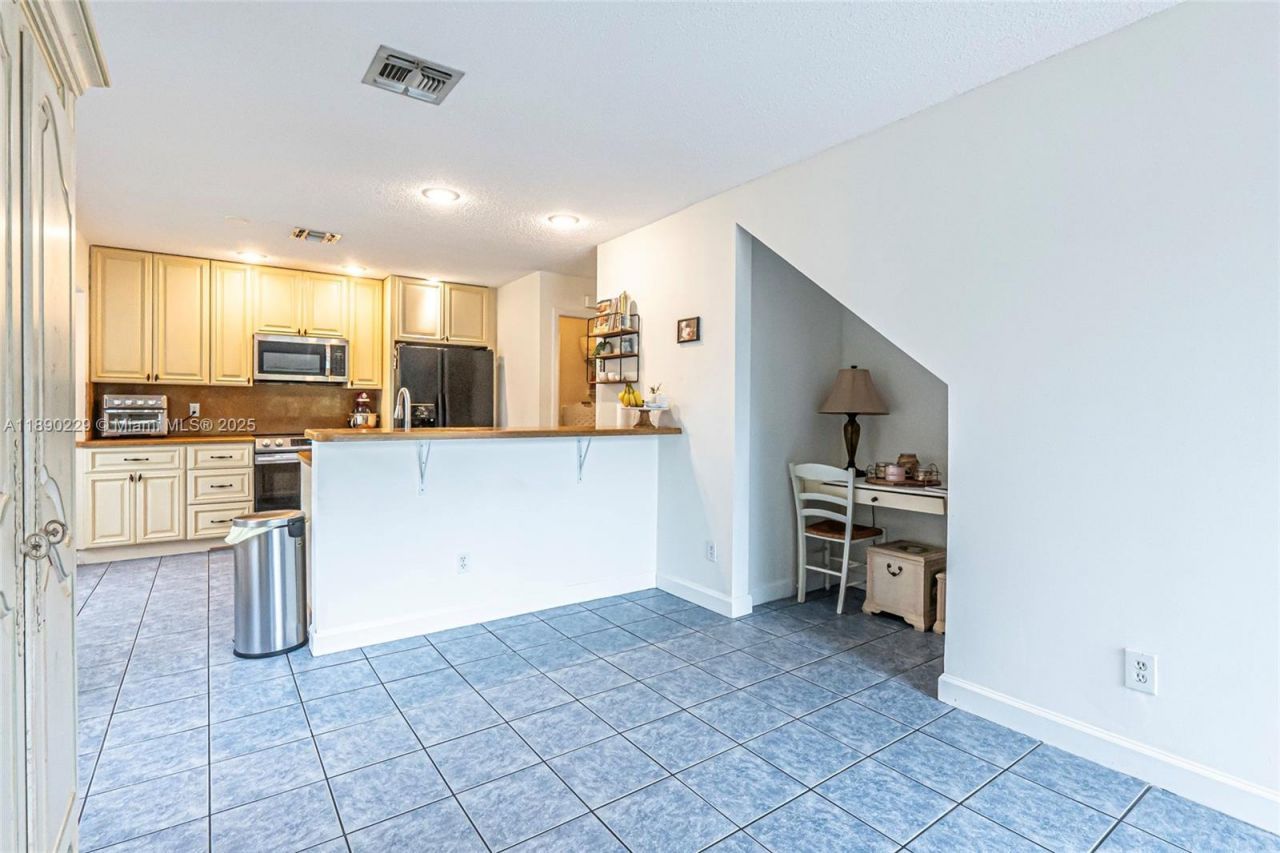 2913 Myrtle Oak Cir, Davie, FL 33328 Photo