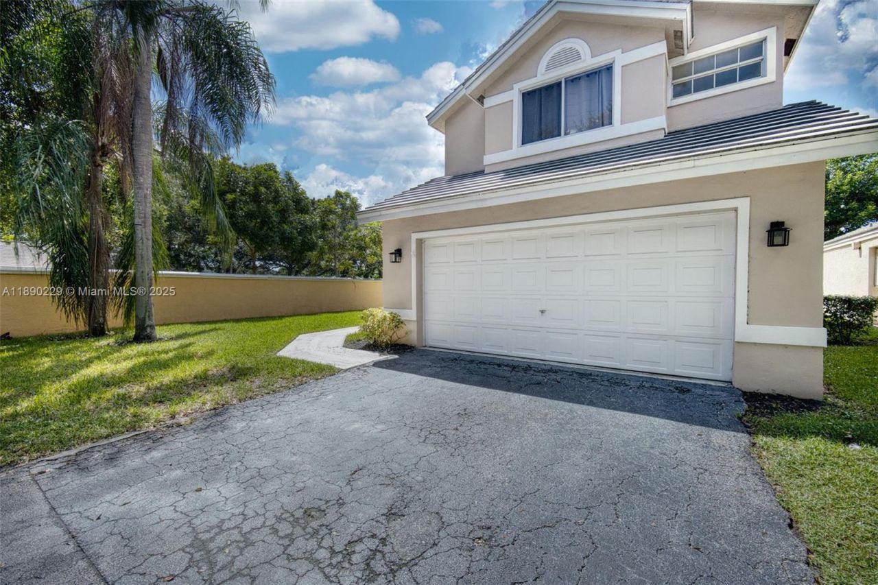 2913 Myrtle Oak Cir, Davie, FL 33328 Photo