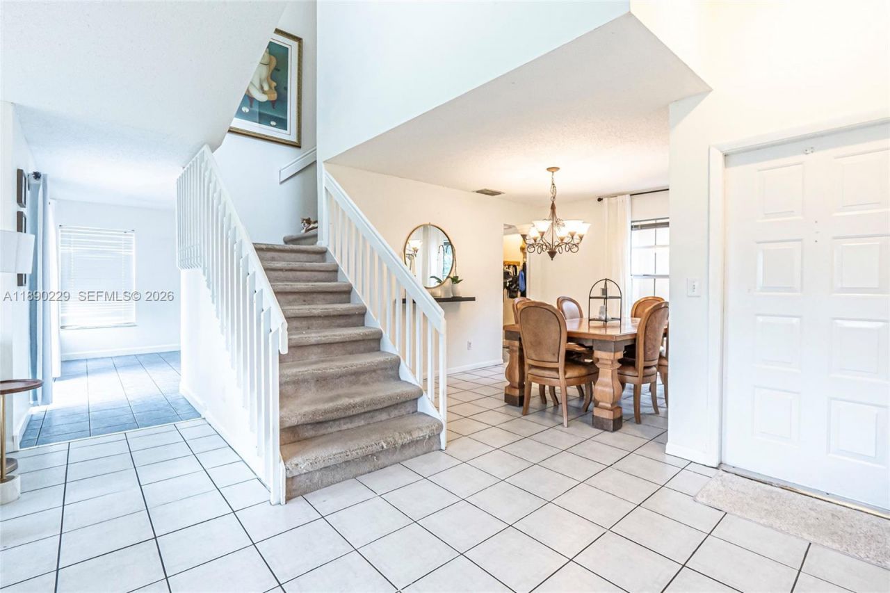 2913 Myrtle Oak Cir, Davie, FL 33328 Photo