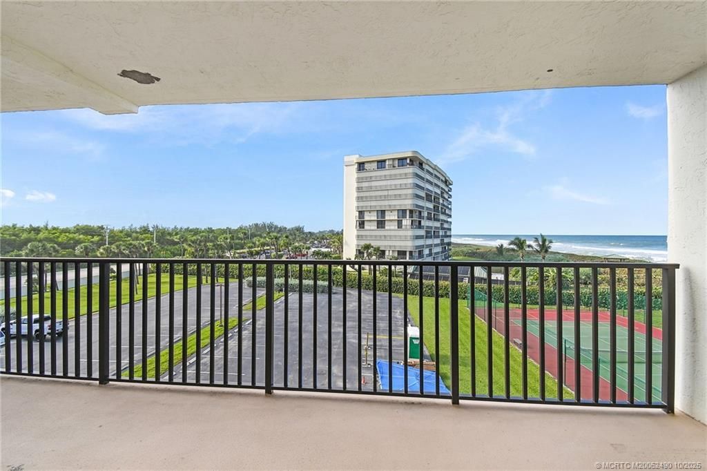 10044 S Ocean Drive, Unit 401, Jensen Beach, FL 34957 Photo