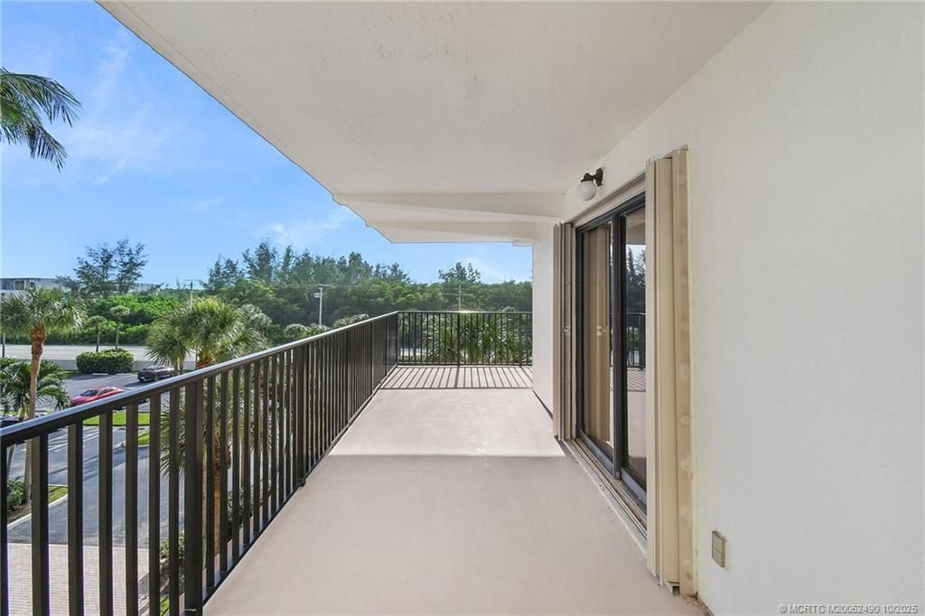 10044 S Ocean Drive, Unit 401, Jensen Beach, FL 34957 Photo