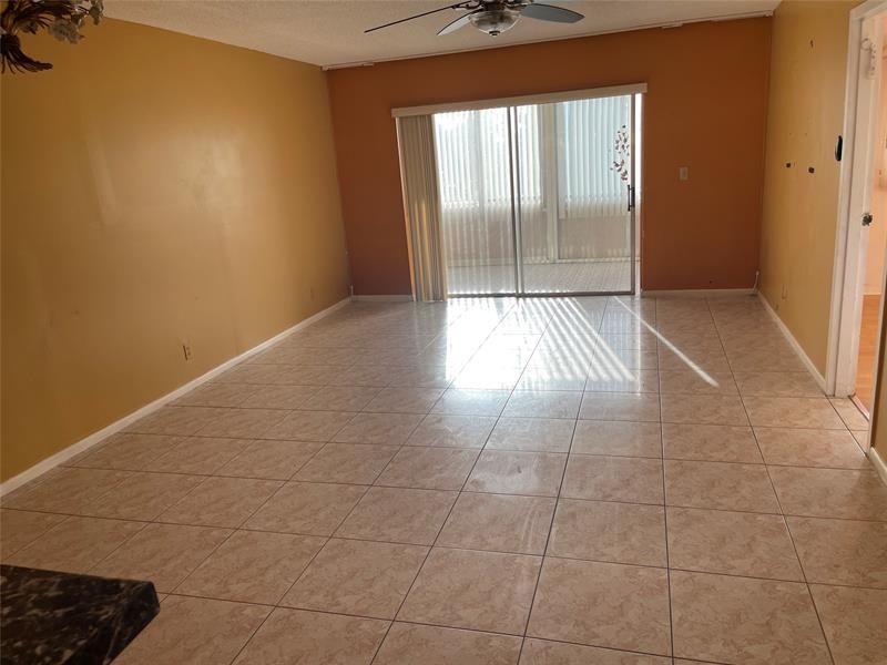 1025 Country Club Drive, Unit 407, Margate, FL 33063 Photo
