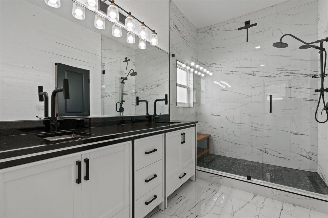 1432 SE 4th Avenue, Crystal River, FL 34429 Photo