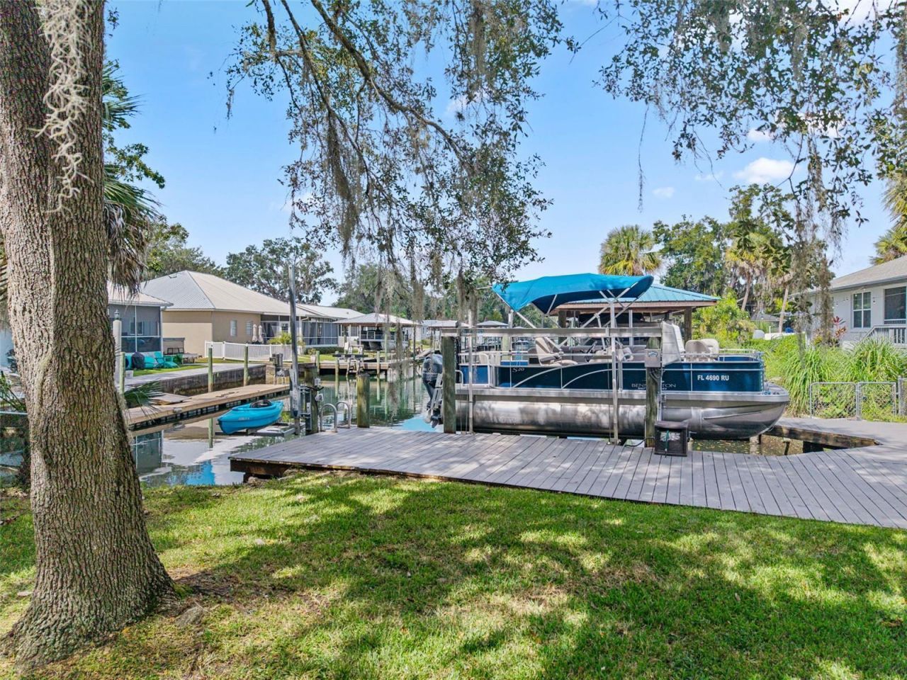 1432 SE 4th Avenue, Crystal River, FL 34429 Photo