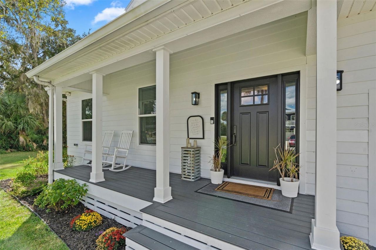 1432 SE 4th Avenue, Crystal River, FL 34429 Photo