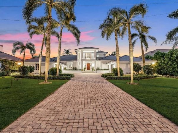 400 Spring Line DR, NAPLES, FL 34102