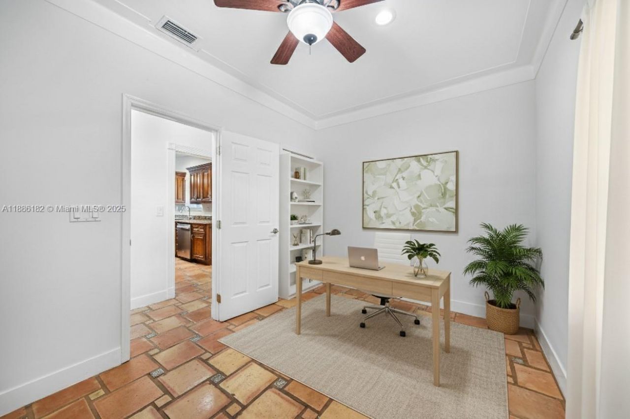 1039 Hardee Rd, Unit 1039, Coral Gables, FL 33146 Photo