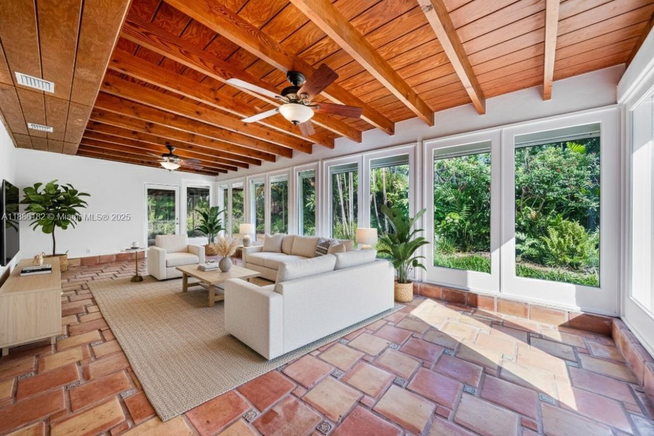 1039 Hardee Rd, Unit 1039, Coral Gables, FL 33146 Photo