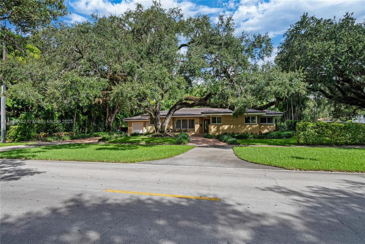 1039 Hardee Rd, Unit 1039, Coral Gables, FL 33146 Photo