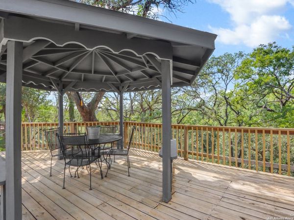 749 Summerwood, New Braunfels, TX 78130