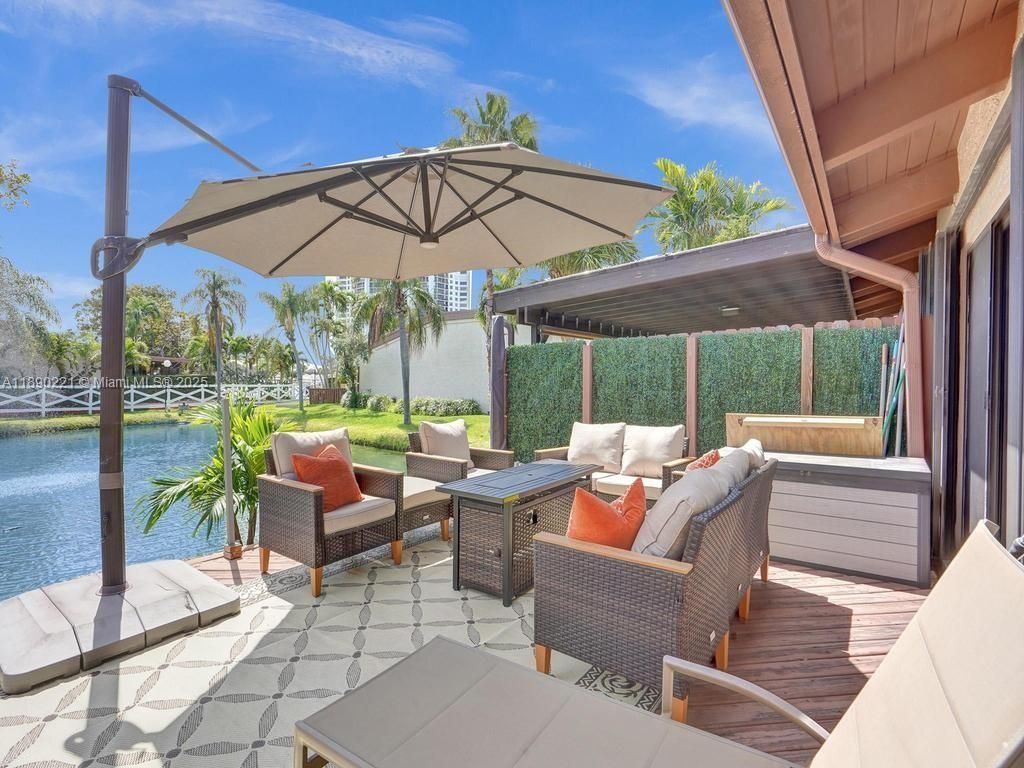 2667 S Parkview Dr, Hallandale Beach, FL 33009 Photo