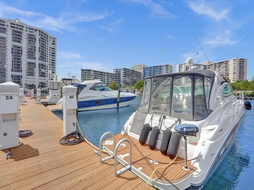 2667 S Parkview Dr, Hallandale Beach, FL 33009 Photo