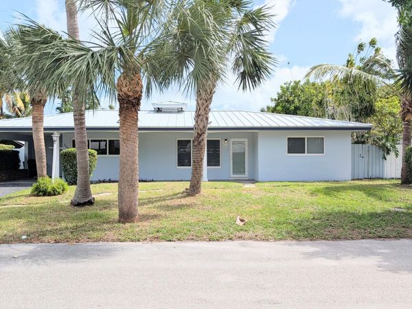 3840 NE 22nd Terrace, Lighthouse Point, FL 33064