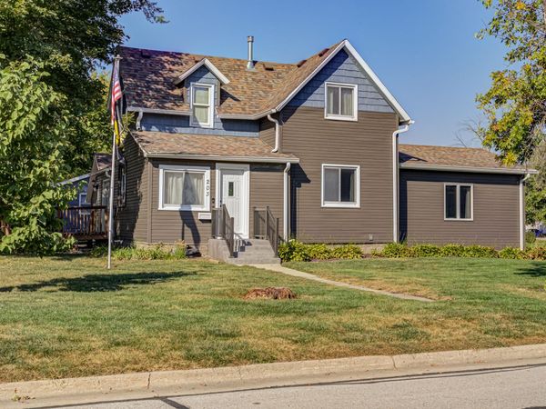 203 Park Avenue, Story City, IA 50248