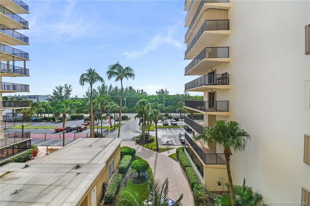 10044 S Ocean Drive, Unit 401, Jensen Beach, FL 34957 Photo