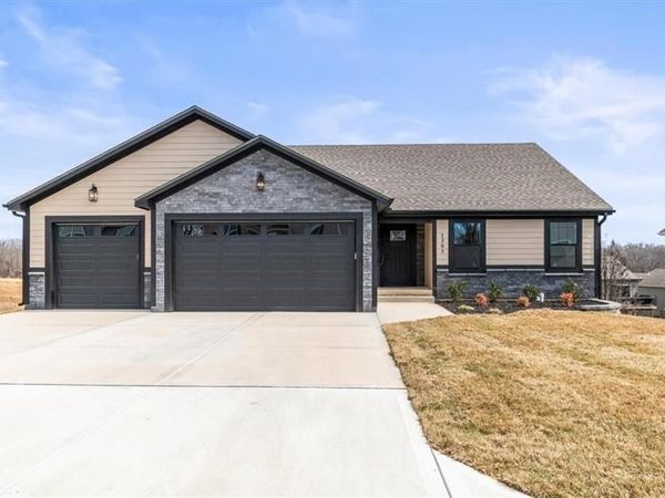 1305 N Holland Drive, Independence, MO 64056