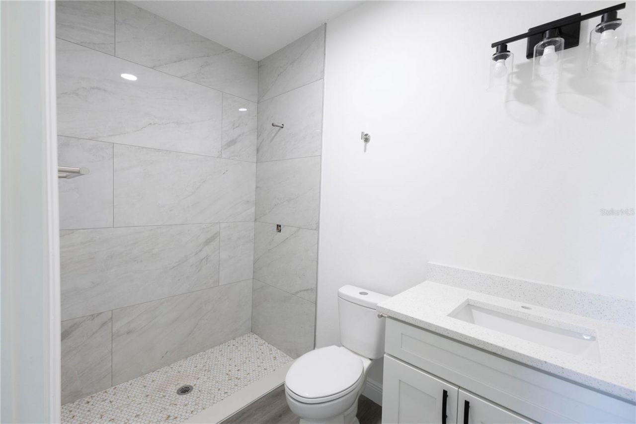 2381 Cr 423, Unit Lot 41, Lake Panasoffkee, FL 33538 Photo