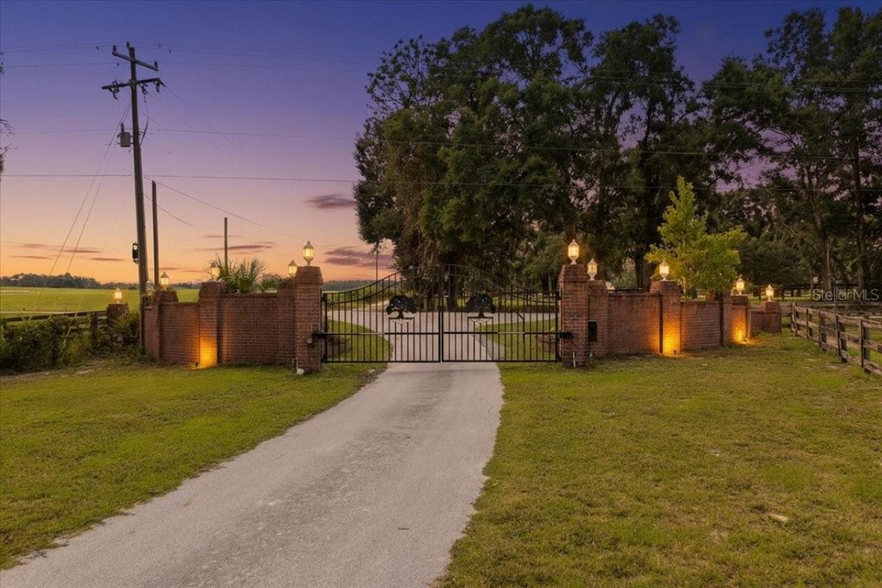 10151 NW 70th Street, Chiefland, FL 32626 Photo