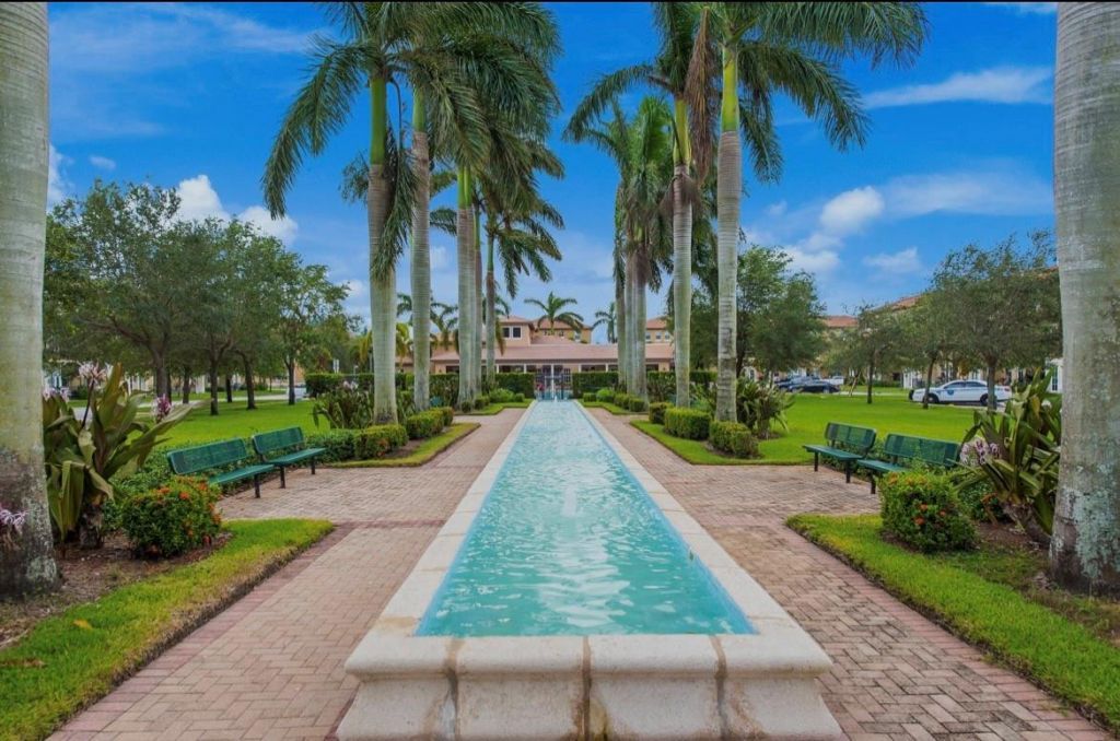 817 SW 147th Avenue, Unit 817, Pembroke Pines, FL 33027 Photo