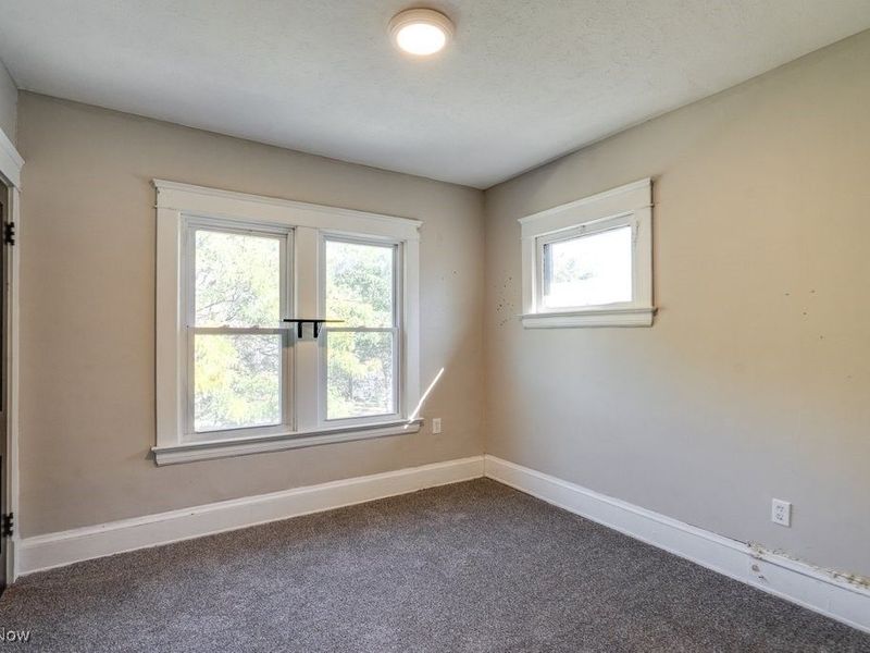 12006 Castlewood Avenue, Cleveland, OH 44108 Photo 20