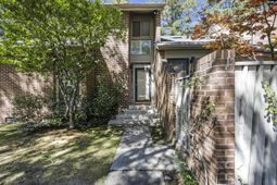 1 Gardenwood Court photo 4