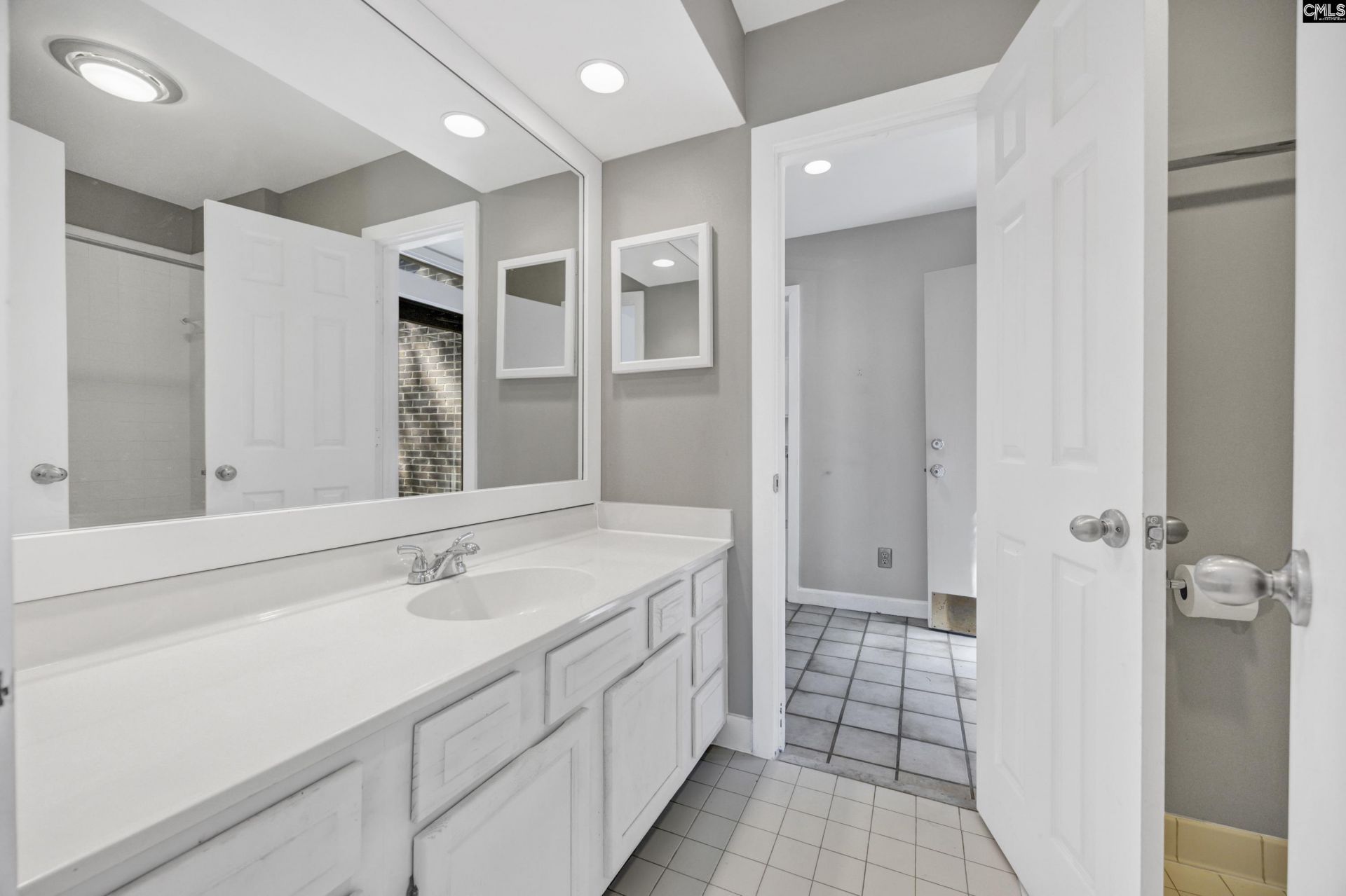 1 Gardenwood Court Photo 24