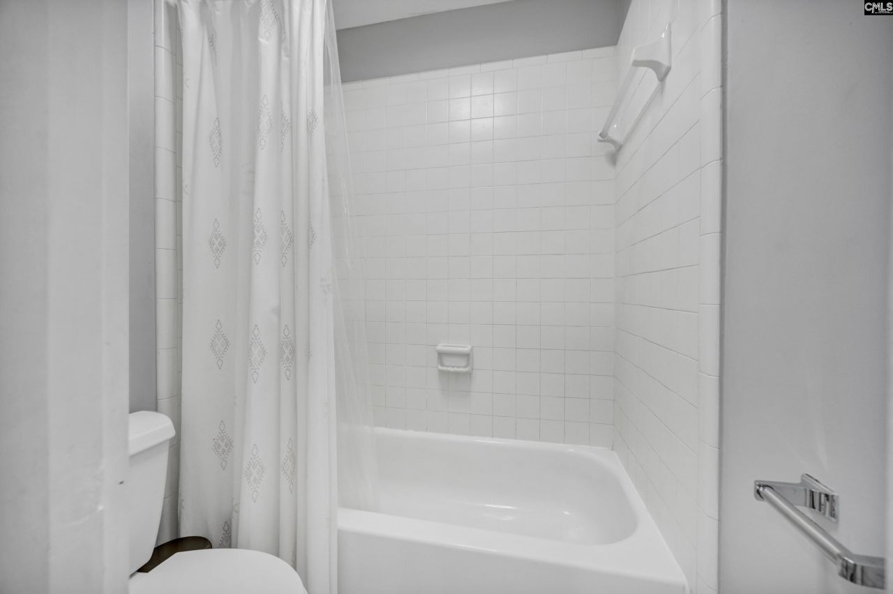 1 Gardenwood Court Photo 33