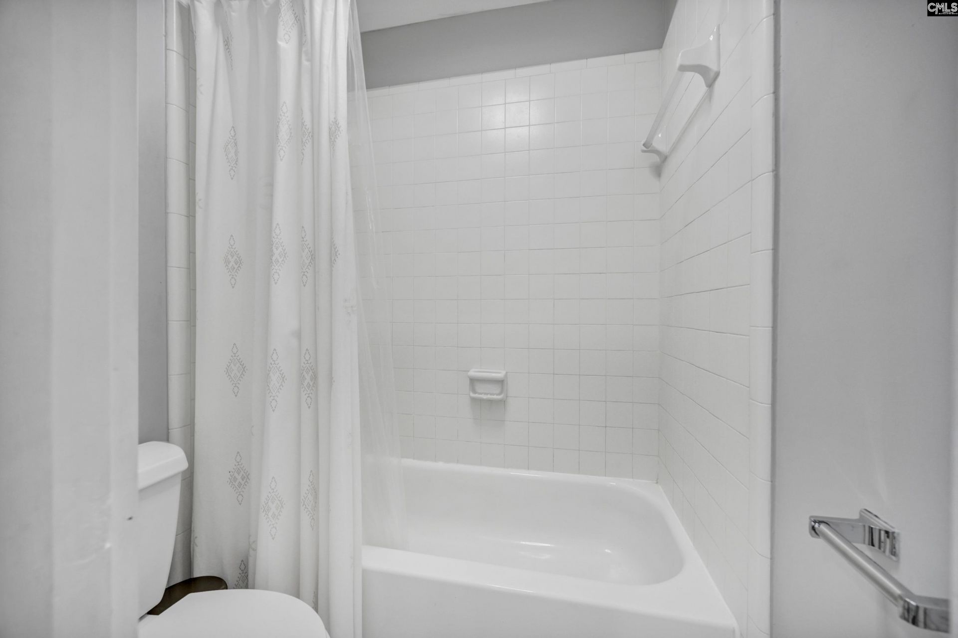 1 Gardenwood Court Photo 34