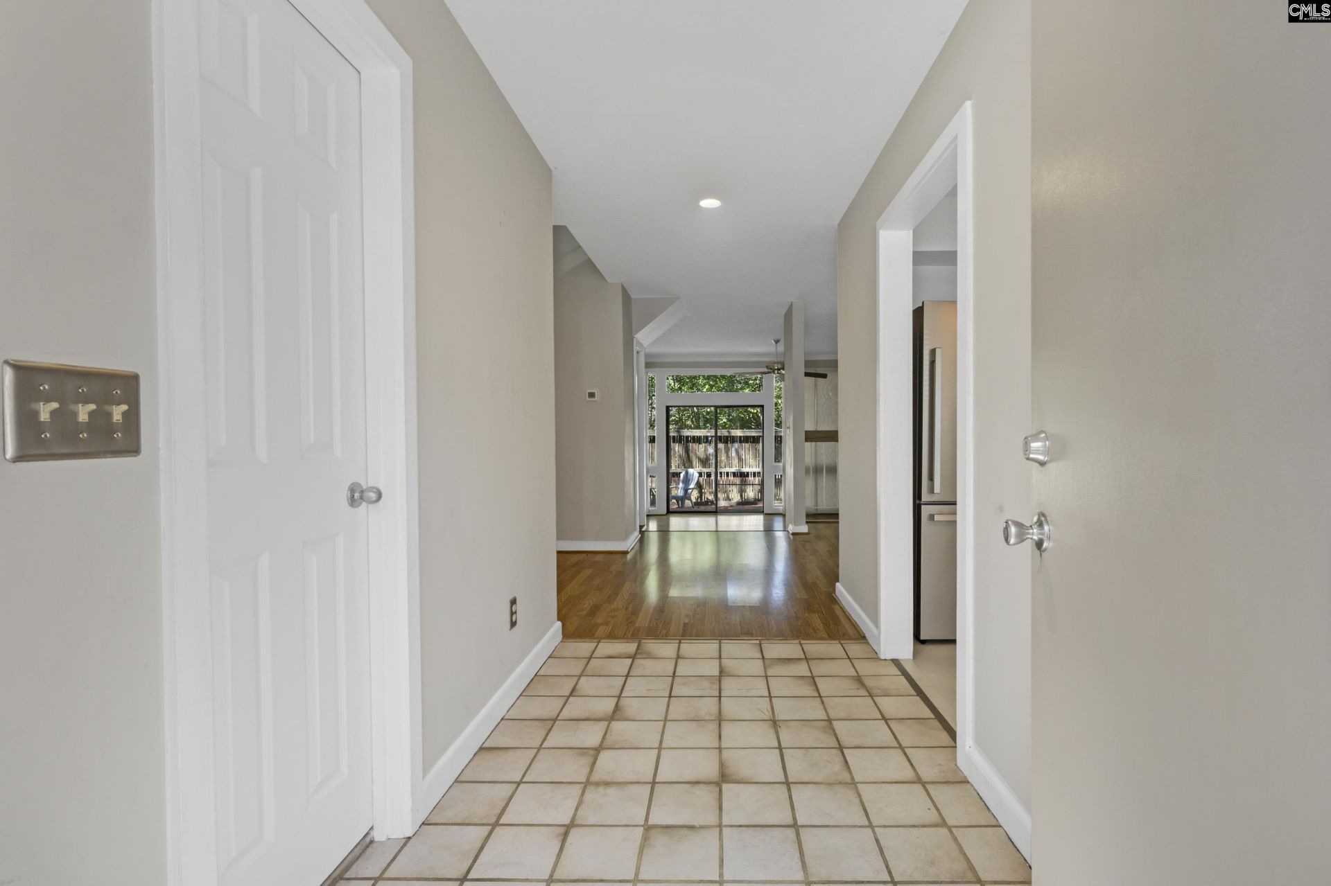 1 Gardenwood Court Photo 4