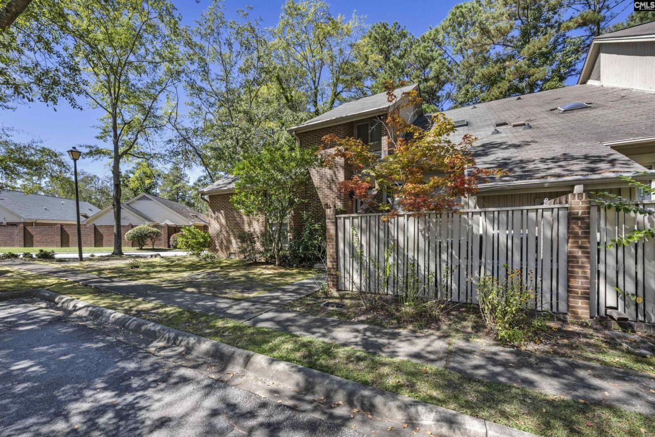 1 Gardenwood Court Photo 49