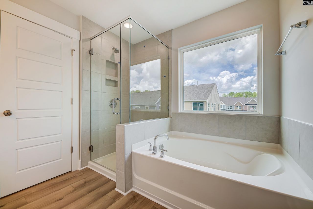 607 Wetherbrooke Way Photo 24