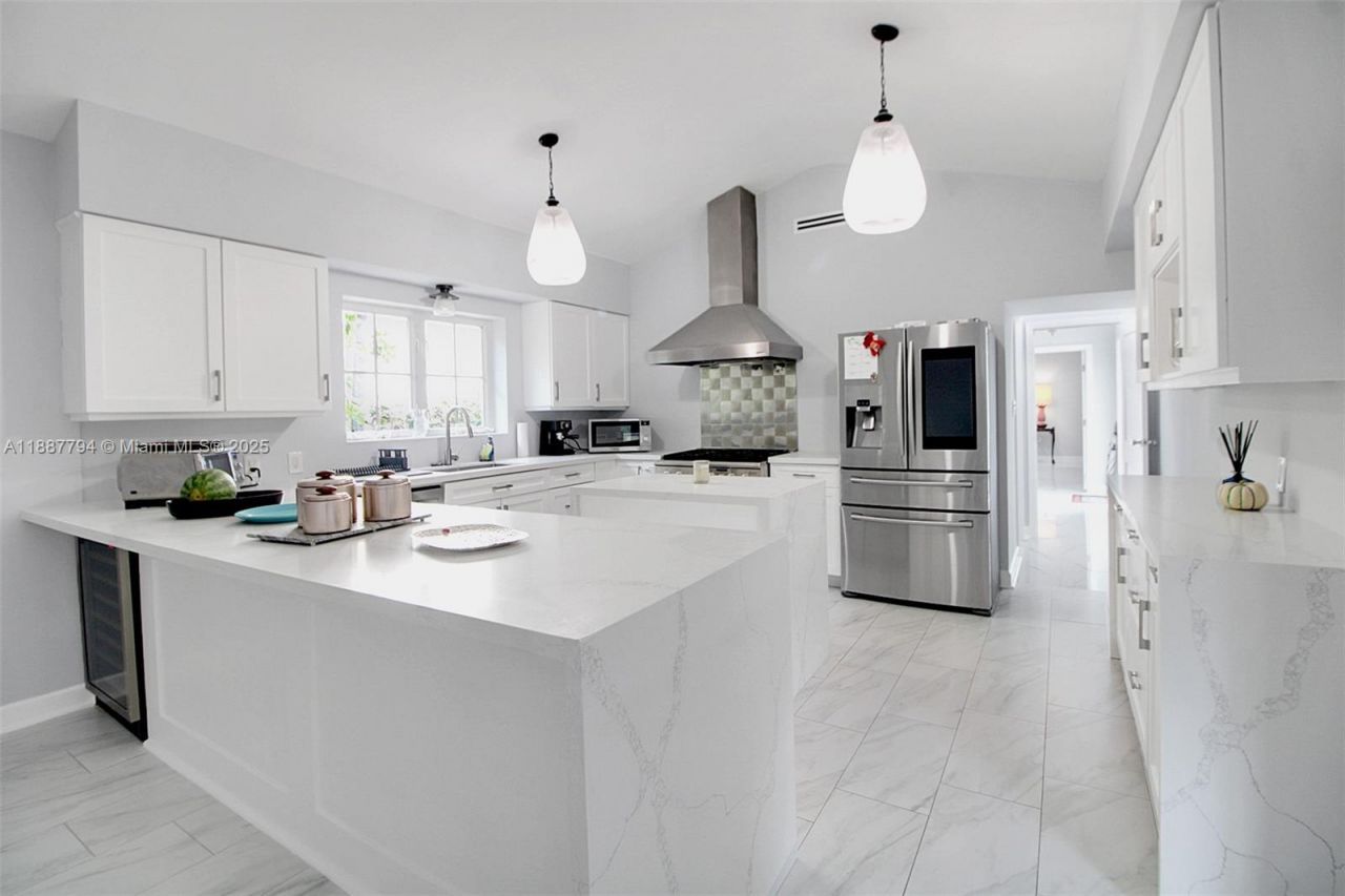 1110 Wallace St, Coral Gables, FL 33134 Photo