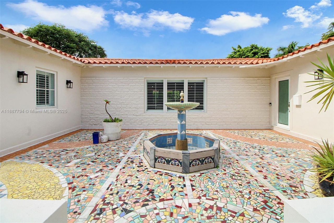 1110 Wallace St, Coral Gables, FL 33134 Photo