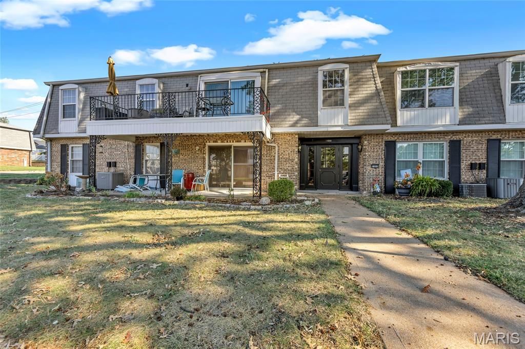 1660 Blue Ridge Drive, Unit G, Mehlville, MO 63125 Main Photo