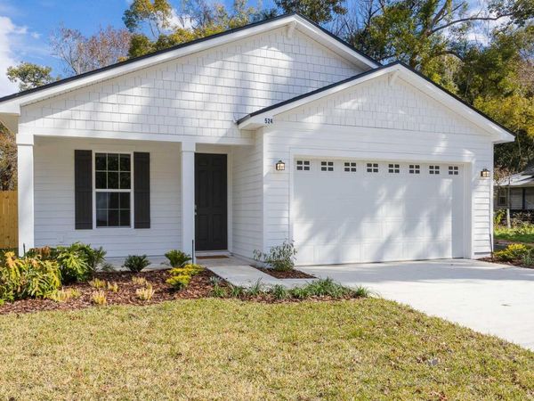 524 N Cypress Ave, Green Cove Springs, FL 32043