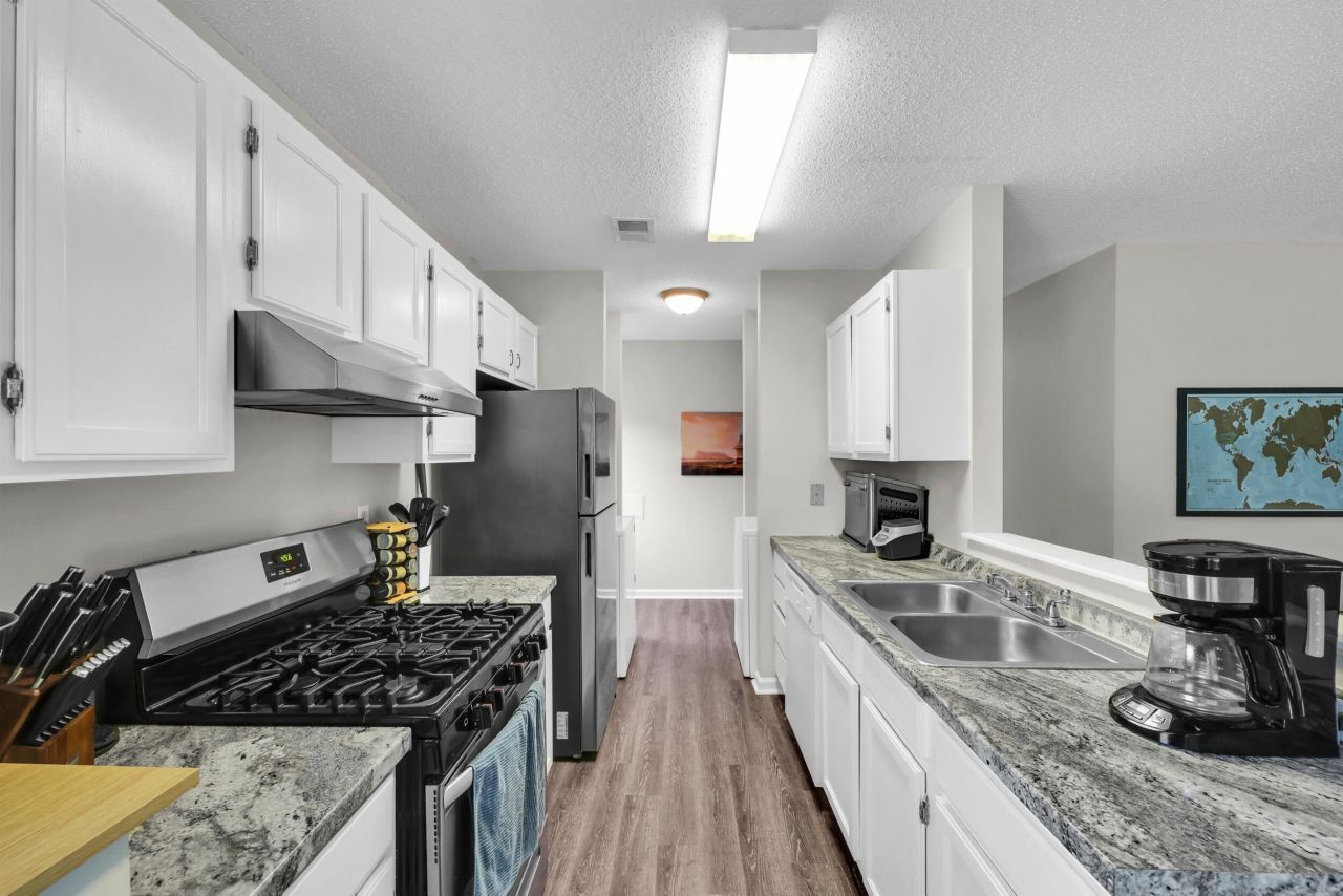 43 Woodleaf Court Photo 6