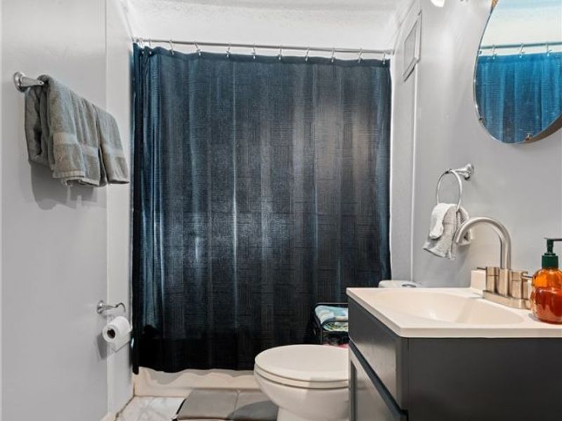 203 E Maple Street, Hartville, OH 44632 Photo 14