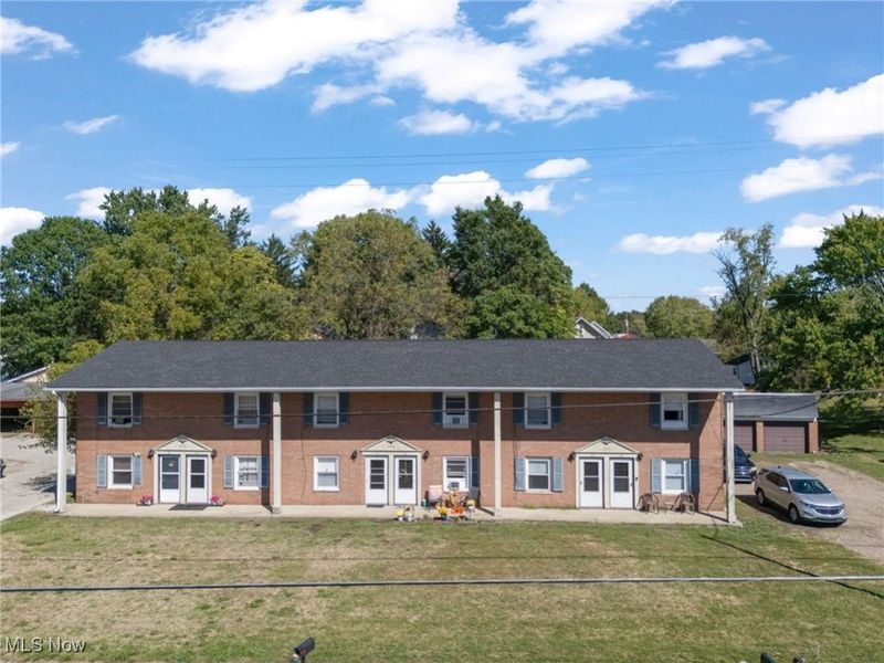 203 E Maple Street, Hartville, OH 44632 Photo 2