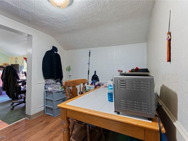 203 E Maple Street, Hartville, OH 44632 Photo 20