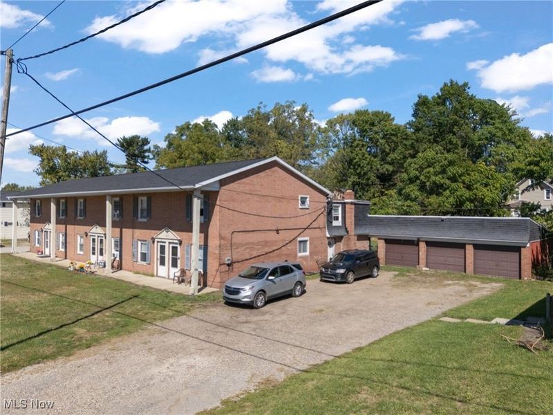 203 E Maple Street, Hartville, OH 44632 Photo 27
