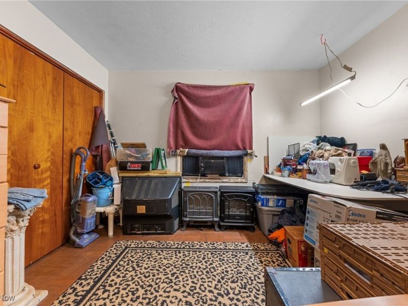 203 E Maple Street, Hartville, OH 44632 Photo 36