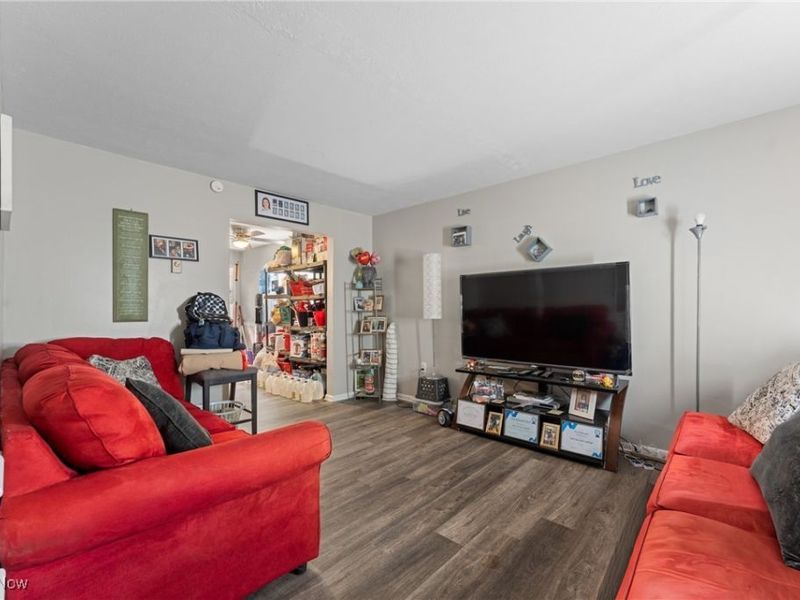 203 E Maple Street, Hartville, OH 44632 Photo 44