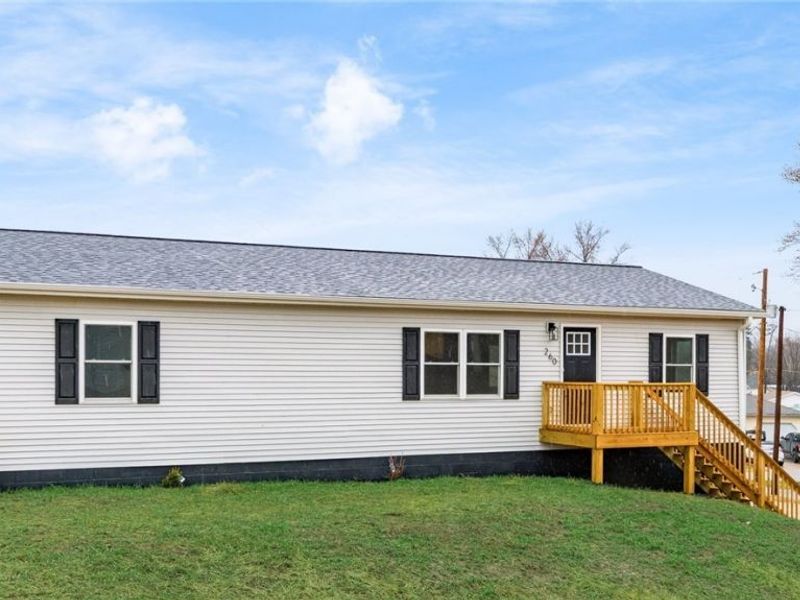 260 Zanesville, Roseville, OH 43777 Photo 1