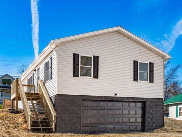 260 Zanesville, Roseville, OH 43777