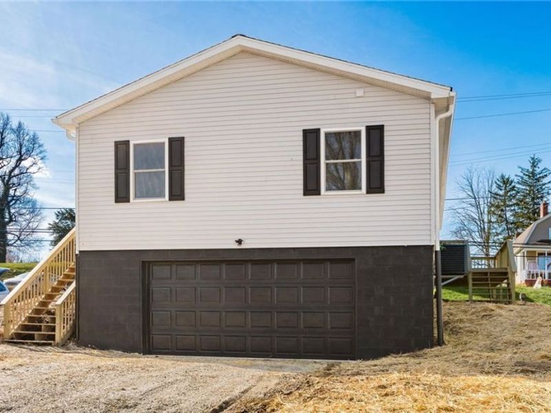 260 Zanesville, Roseville, OH 43777 Photo 5