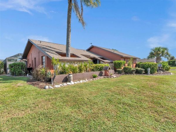 5892 LINCOLN RD, VENICE, FL 34293