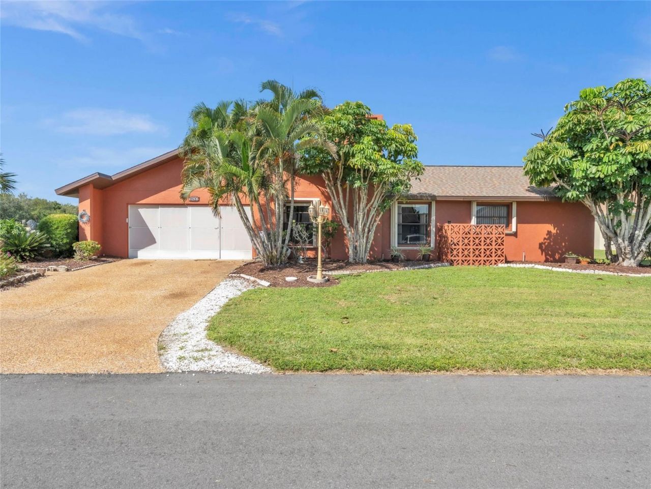 5892 Lincoln Rd, Venice, FL 34293 Photo