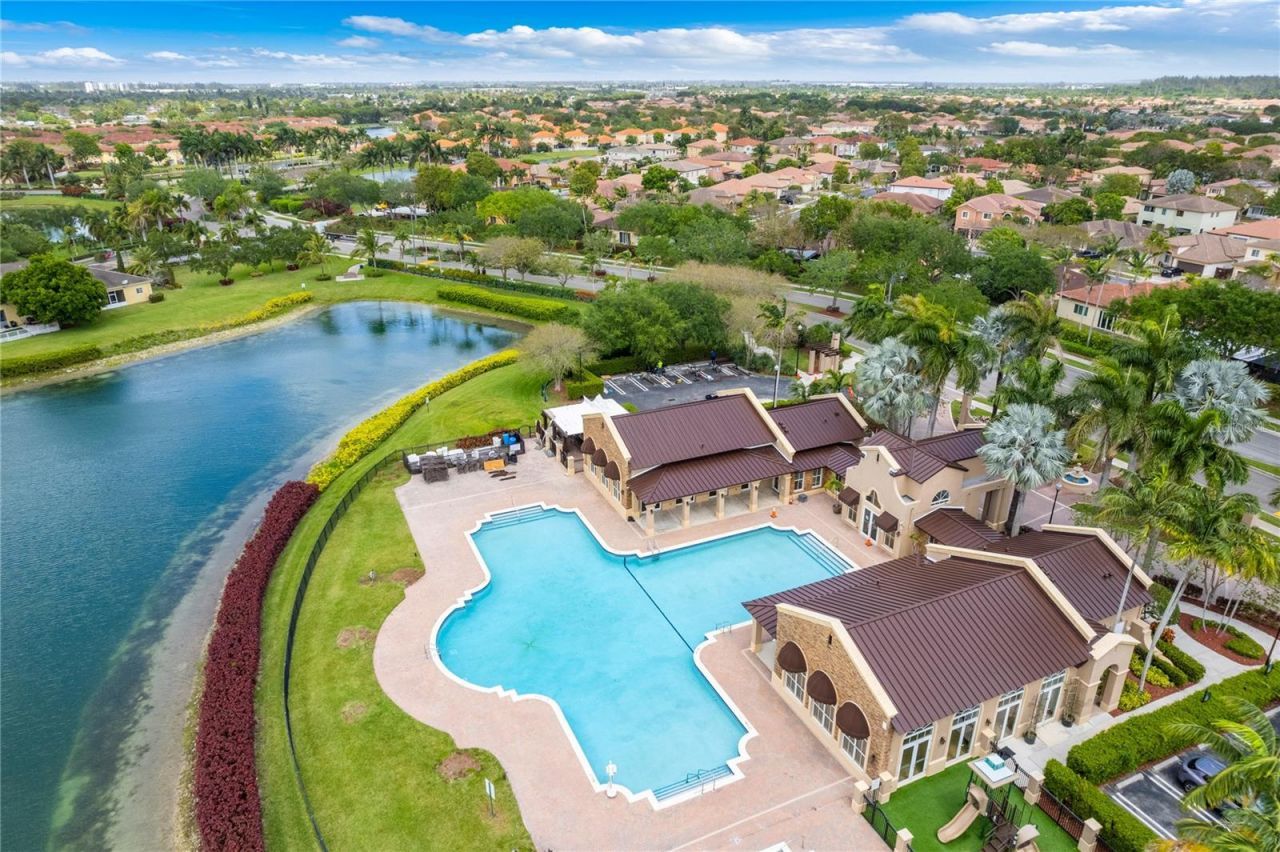 1720 NE 33rd Avenue, Unit 104-5, Homestead, FL 33033 Photo