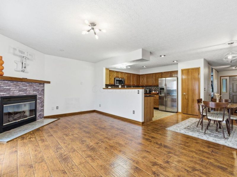 1350 Azalea Drive, Reynoldsburg, OH 43068 Photo 13